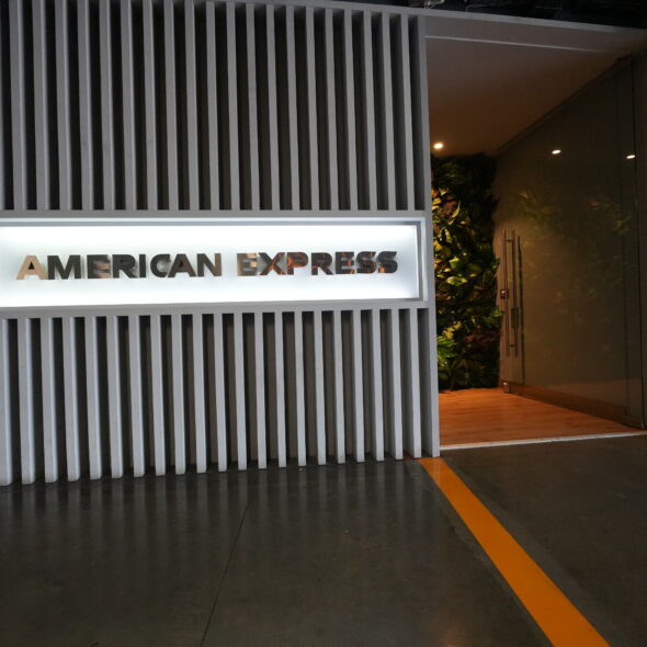American Express Lounge Bar 12