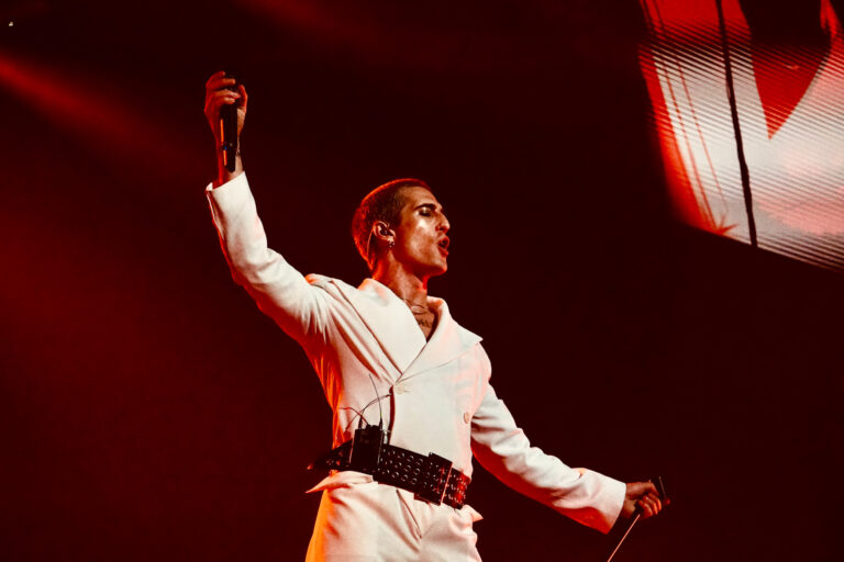 MANESKIN 16