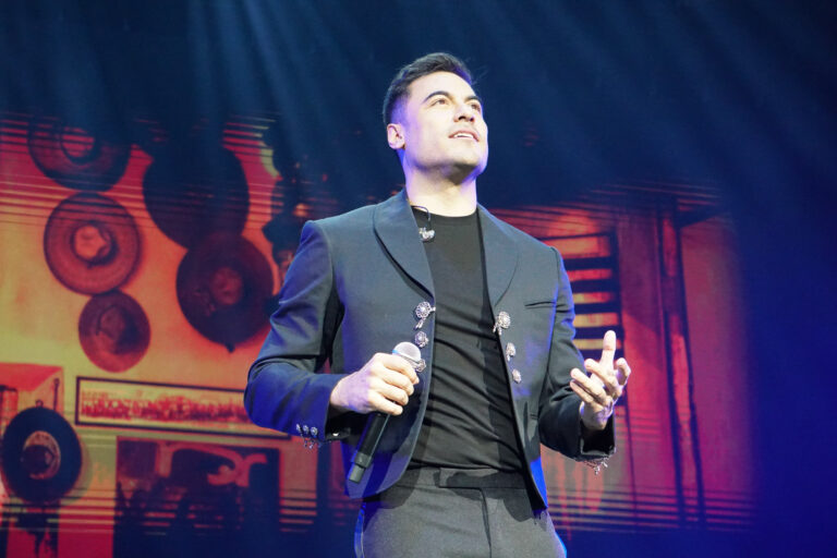 CARLOS RIVERA 23