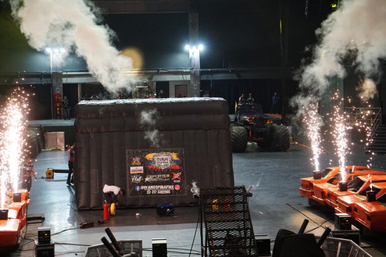 Monster Truck 14