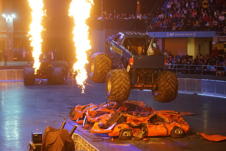 Monster Truck 24