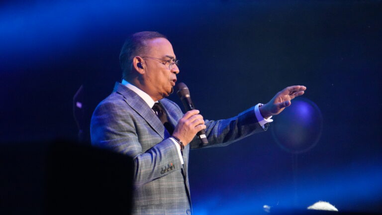 GILBERTO SANTA ROSA 1