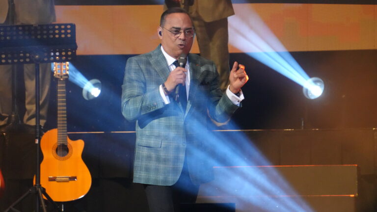 GILBERTO SANTA ROSA 2