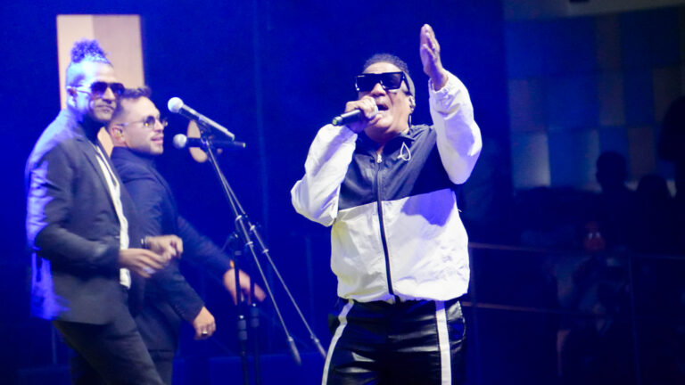 SIN MERENGUE NO HAY FIESTA, DANNY MARÍN Y SUS AMIGOS 22