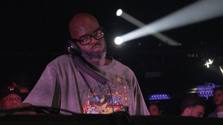 BLACK COFFEE 15