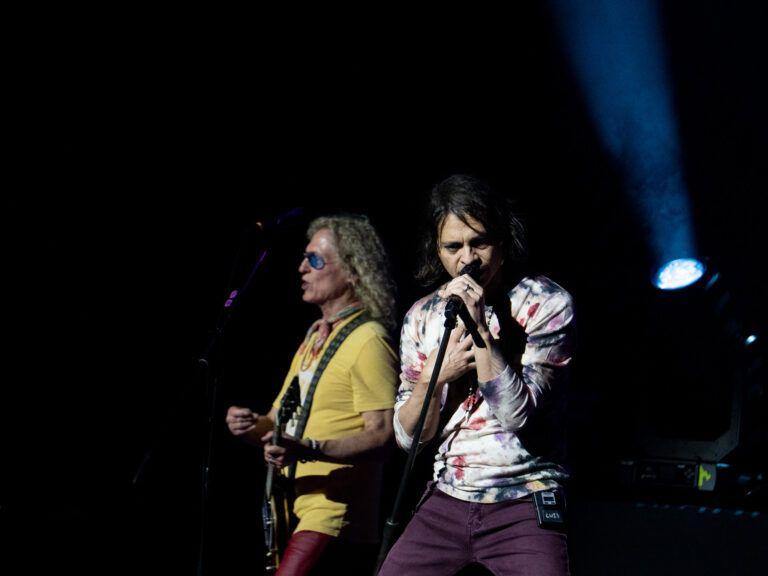 FOREIGNER 18