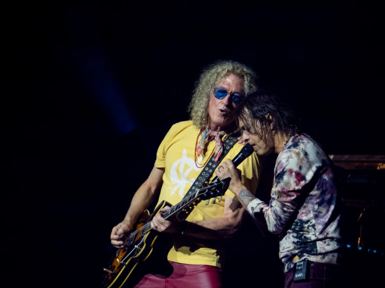 FOREIGNER 21