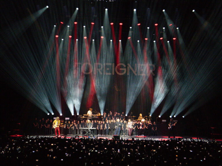 FOREIGNER 24