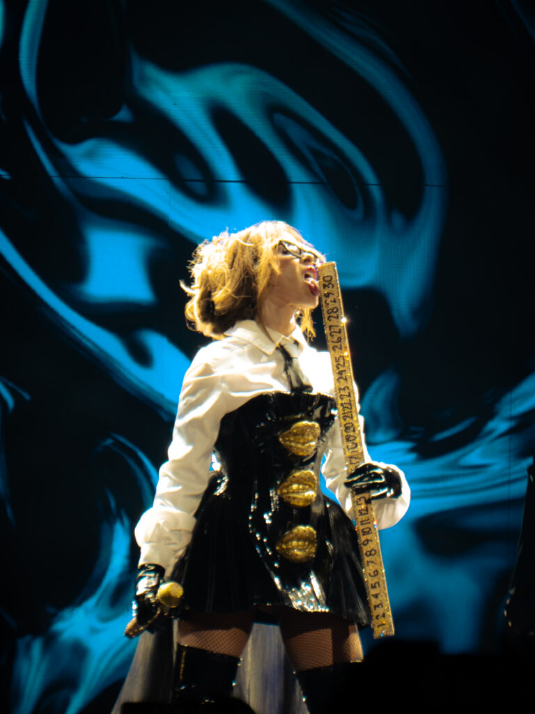 GLORIA TREVI 38