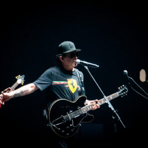 ANDRES CALAMARO 12
