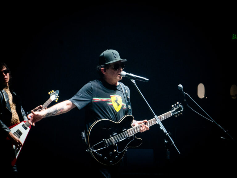 ANDRES CALAMARO 12