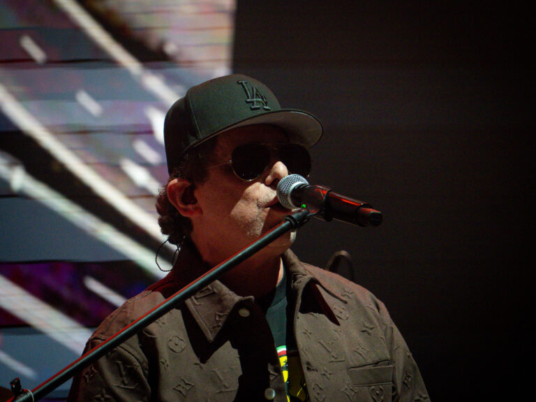 ANDRES CALAMARO 3