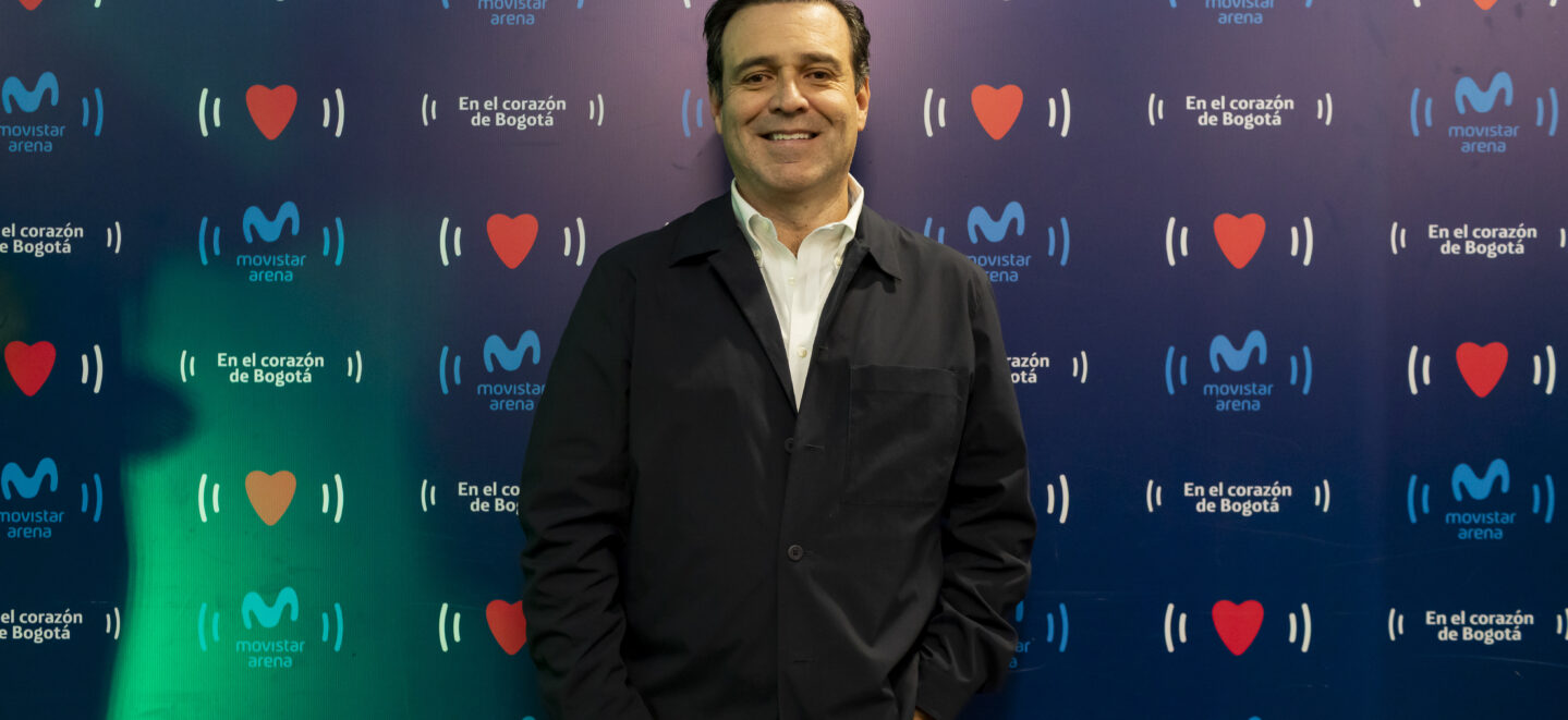 LANZAMIENTO DE CARTELERA 105