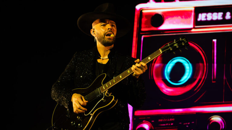 jesse-joy (6)