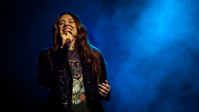 jesse-joy (9)
