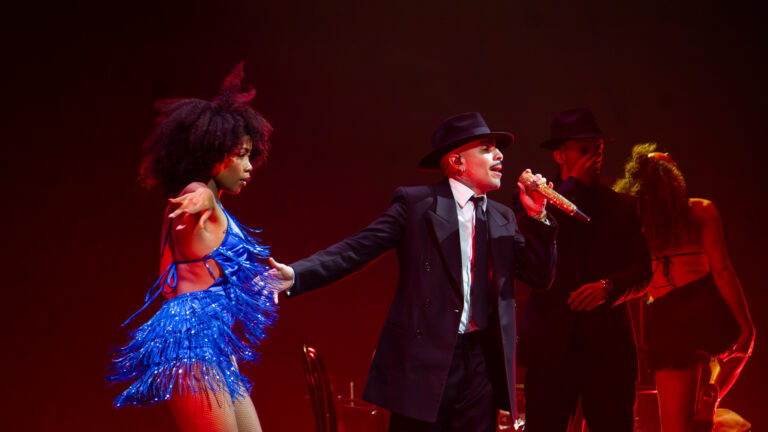 RAUW ALEJANDRO – COSA NUESTRA WORLD TOUR 33