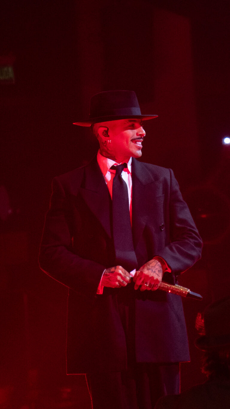 RAUW ALEJANDRO – COSA NUESTRA WORLD TOUR 38