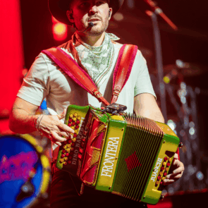Grupo Frontera 14