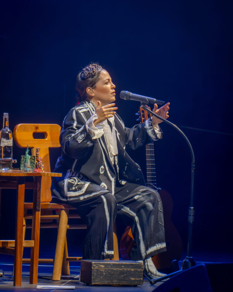 Natalia Lafourcade 54